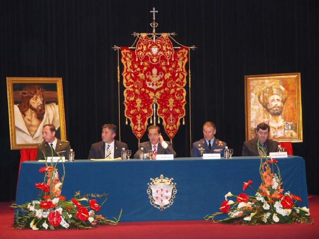 El Arsenal Militar de Cartagena, recibirá el Gallo de Oro 2010 de la Hermandad de San Pedro Apóstol y Stmo. Cristo de la Esperanza en Alcantarilla - 1, Foto 1