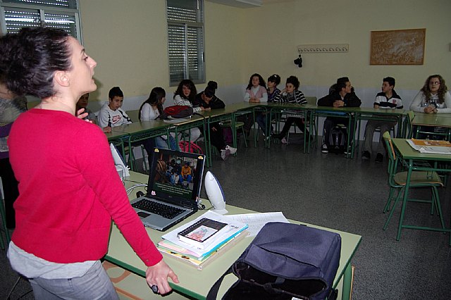 Los escolares del IES “Romano García” de Lorquí aprenden una “educación inclusiva” - 1, Foto 1
