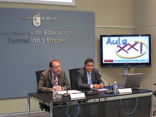 Educación  digitaliza 40 centros de la Región para medir el grado de implantación de las tecnologías en el aula - 1, Foto 1