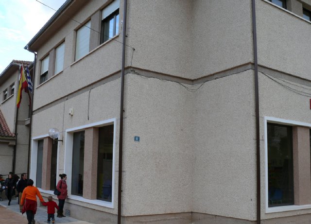 La biblioteca municipal de Jumila ofrece sus servicios en cuatro idiomas - 1, Foto 1