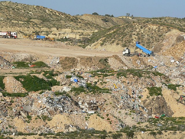 Ecologistas en Acción demanda a la Asamblea Regional medidas efectivas contra los vertederos incontrolados - 3, Foto 3