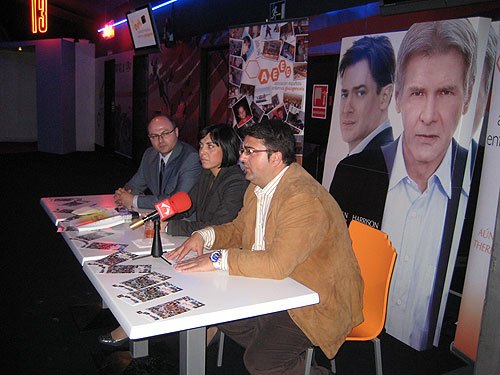 On Friday March 26 there was a solidarity of the film pass "extraordinary measures" in Murcia., Foto 2