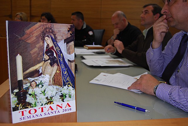 Totana está lista para dar la bienvenida a uno de los programas más relevantes del calendario religioso y cultural - 1, Foto 1
