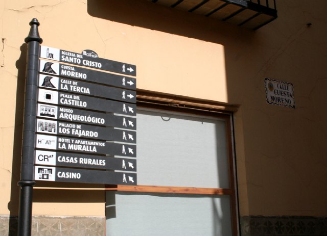 Comienza la instalación de la señalización turística peatonal del Casco Antiguo - 2, Foto 2