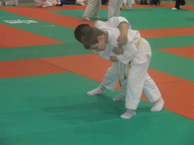 Los alumnos de la Escuela Deportiva Municipal de Judo de Totana participan en las competiciones federadas celebradas en Puente Tocinos, Foto 3