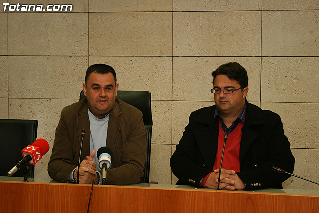 El Ayuntamiento de Totana acerca la TDT a personas mayores y con discapacidad con la entrega de 127 receptores de la señal digital terrestre - 5