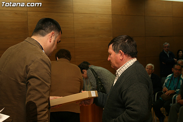 El Ayuntamiento de Totana acerca la TDT a personas mayores y con discapacidad con la entrega de 127 receptores de la señal digital terrestre - 10