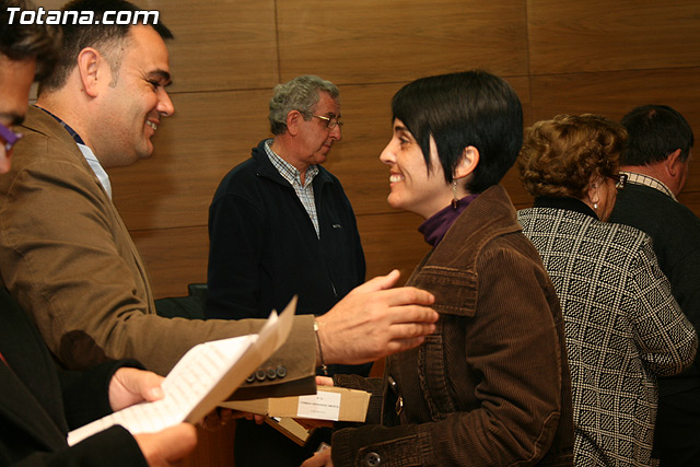 El Ayuntamiento de Totana acerca la TDT a personas mayores y con discapacidad con la entrega de 127 receptores de la señal digital terrestre - 14