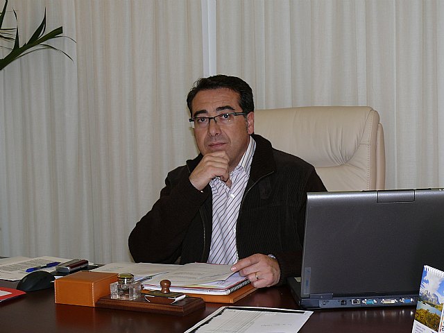 El alcalde va a exigir a la CC.AA. la demolición de varias casas del casco antiguo que se encuentran en ruina - 1, Foto 1