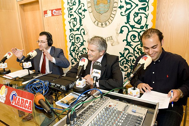 Radio Marca emite su programa desde el Palacio Consistorial - 1, Foto 1