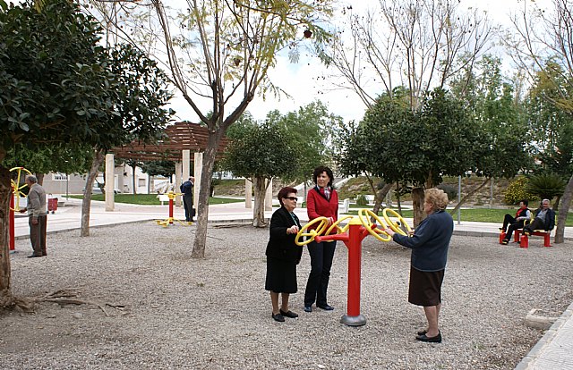El Ayuntamiento de Puerto Lumbreras habilita un espacio destinado a gerontogimnasia en el Parque San Rafael - 1, Foto 1