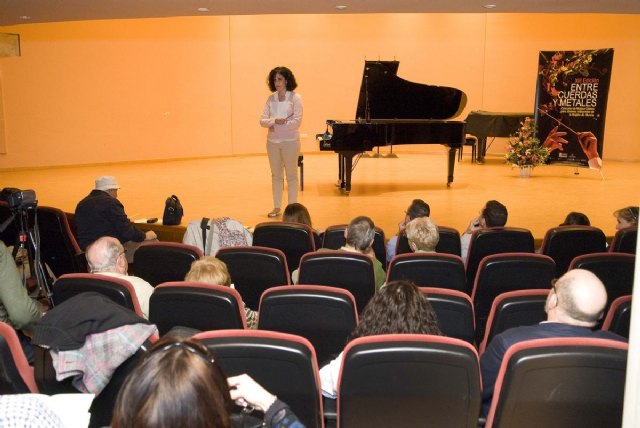 Piano de alto nivel en Entre Cuerdas y Metales - 2, Foto 2