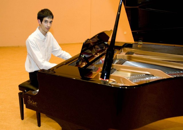 Piano de alto nivel en Entre Cuerdas y Metales - 3, Foto 3