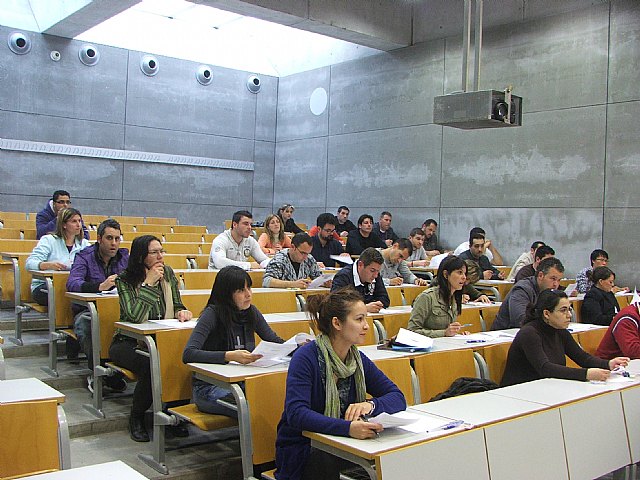 106 personas se presentan a las Pruebas de Acceso para mayores de 25 y 45 años en la UPCT - 1, Foto 1