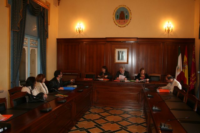 El IVS financiará también el pintado de las viviendas sociales de García Márquez - 2, Foto 2