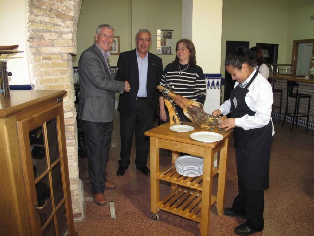 Nuevo mobiliario para los cursos de hostelería de Servicios Sociales - 1, Foto 1