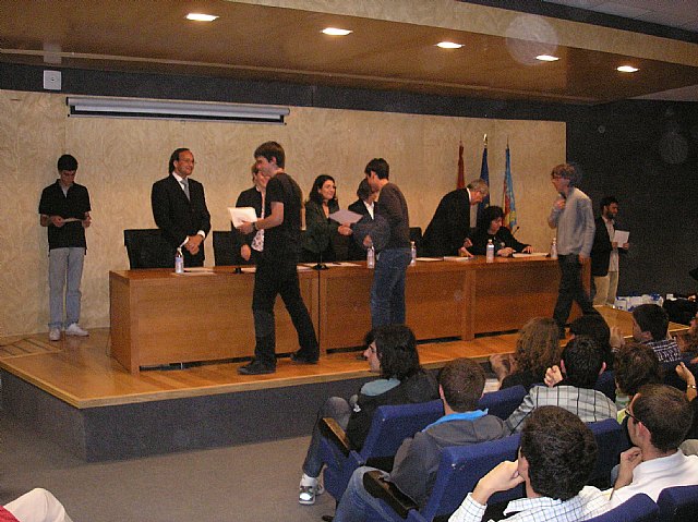 Los dos alumnos del IES Juan de la Cierva vuelven con medallas, tras participar en la fase Nacional de la Olimpiada de Física, Foto 2