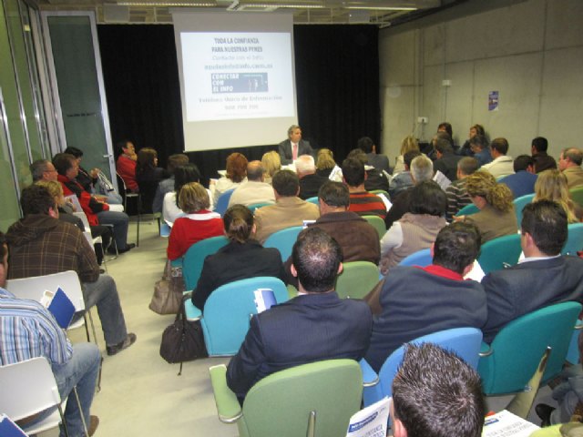 Éxito de convocatoria en la charla informativa del Instituto de Fomento en Torre-Pacheco - 3, Foto 3