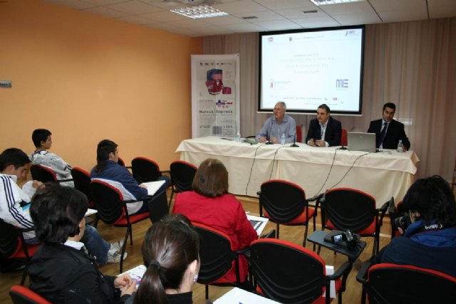 El Ayuntamiento dará 4.500 euros a quien monte un negocio en el Casco Antiguo - 1, Foto 1