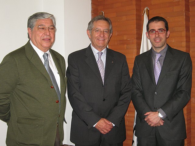 El director general de Salud Pública presenta el ‘Programa de Formación Ángel Gracia de Cáncer Colorrectal’ - 1, Foto 1