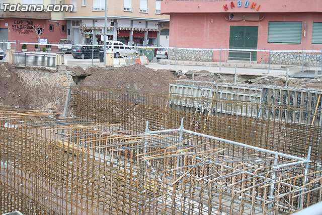 Autoridades municipales visitan las obras de la redonda de “La Kabuki”, en la Avenida Juan Carlos I - 3