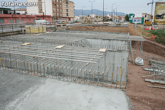Autoridades municipales visitan las obras de la redonda de “La Kabuki”, en la Avenida Juan Carlos I - 13