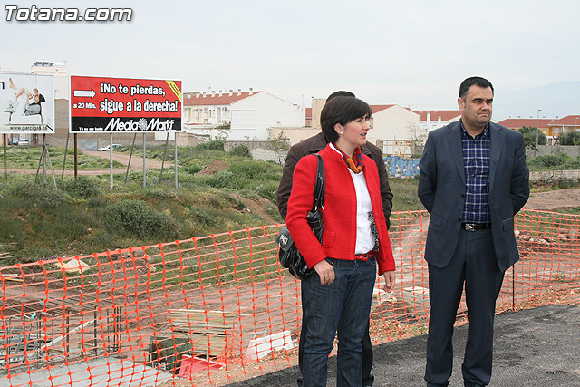 Autoridades municipales visitan las obras de la redonda de “La Kabuki”, en la Avenida Juan Carlos I - 15
