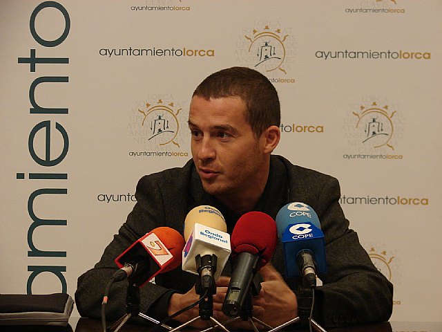 El Alcalde de Lorca suprime el coche oficial una vez que finaliza el contrato firmado en época socialista - 1, Foto 1