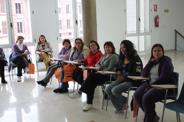 Curso de apoyo psicosocial, atención relacional y comunicativa en el domicilio en Torre-Pacheco - 2, Foto 2