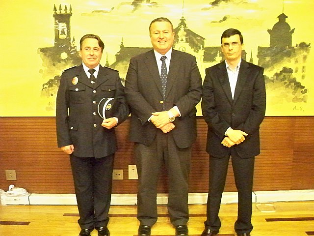 Toma de posesión del sargento de la policía local y del secretario general de la corporación - 1, Foto 1