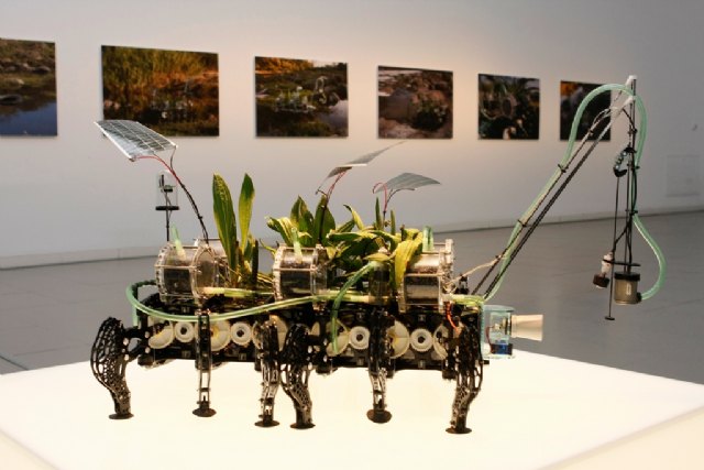 Un profesor de la UPCT y un artista mejicano crean una planta cibernética que transforma el agua contaminada en energía - 1, Foto 1