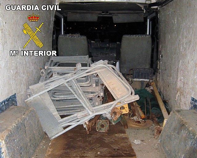La Guardia Civil ha detenido a cuatro personas in fraganti por la sustracción herramienta de construcción - 1, Foto 1