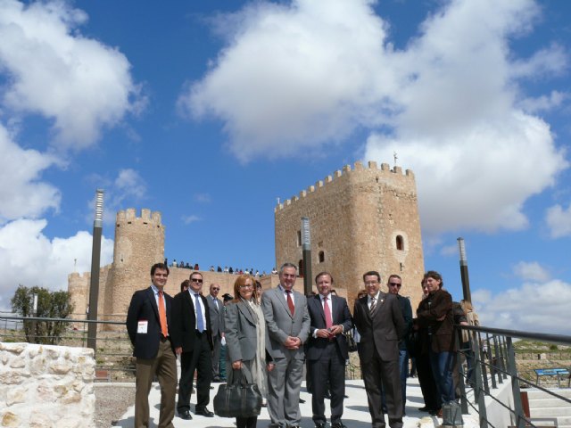 El secretario de estado de turismo y el alcalde de Jumilla inauguran el Castillo y las obras del entorno - 4, Foto 4