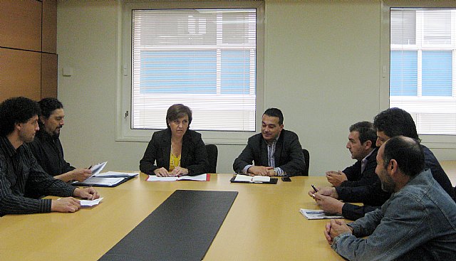 PSOE: Cámara debería salir de su despacho, resolver el conflicto laboral de los 600 trabajadores y evitar una huelga que perjudica a miles de usuarios - 2, Foto 2