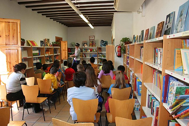 Alcantarilla celebra el Día Internacional del Libro - 1, Foto 1