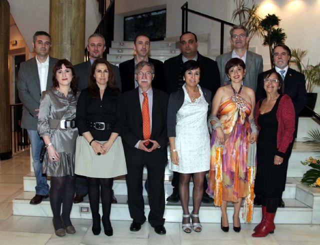 La mexicana Olga Valera y el madrileño Alfonso Navia, recibieron los premios Jara Carrillo en cuento de humor y poesía - 1, Foto 1