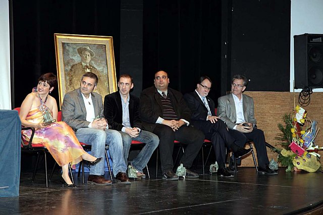 La mexicana Olga Valera y el madrileño Alfonso Navia, recibieron los premios Jara Carrillo en cuento de humor y poesía - 2, Foto 2