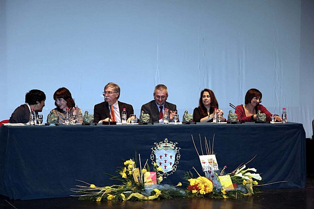 La mexicana Olga Valera y el madrileño Alfonso Navia, recibieron los premios Jara Carrillo en cuento de humor y poesía - 3, Foto 3