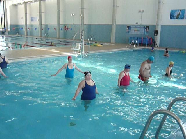 Users Occupational Center "Jos Moya" resume start-up activities to swimming in the indoor pool, Foto 1