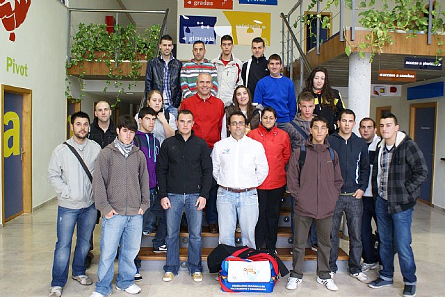 La concejalía de Deportes organiza un Curso de Socorrista Acuático para favorecer la inclusión laboral en el ámbito deportivo - 1, Foto 1