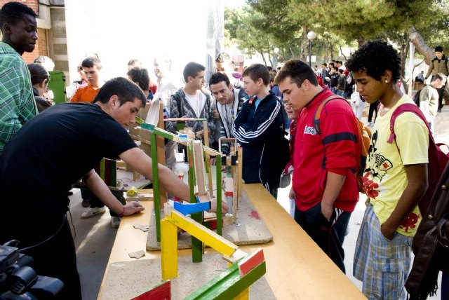 La interculturalidad llega a colegios e institutos durante el mes de abril - 1, Foto 1