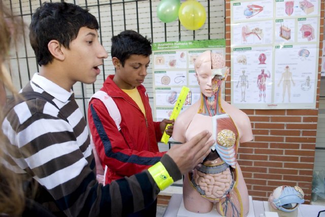 La interculturalidad llega a colegios e institutos durante el mes de abril - 4, Foto 4