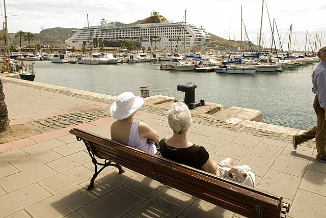Cartagena recibe al buque Oceana con 2.022 turistas - 1, Foto 1