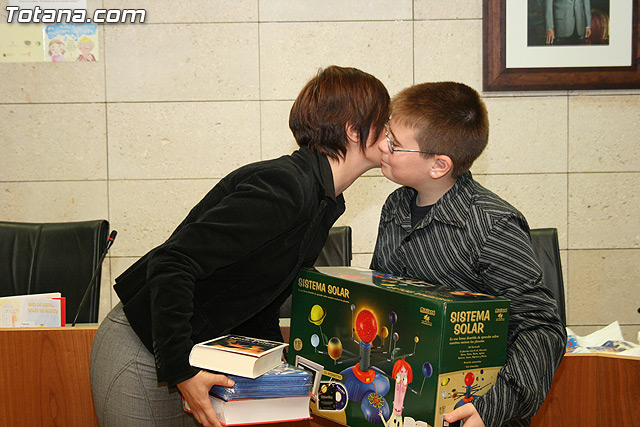 Presentan la publicacin de los libros correspondientes a los cuentos ganadores del 