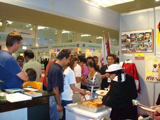 El ayuntamiento participará con un expositor en el III salón para la integración de las personas inmigrantes Región de Murcia-Entreculturas, Foto 1
