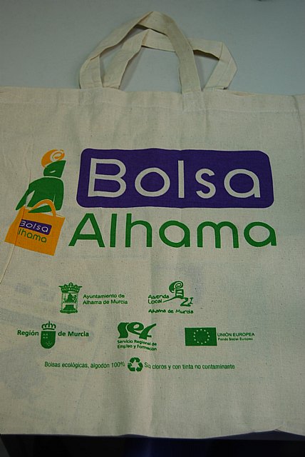 Comienza la Campaña  “Bolsalhama. Tómate en serio el Cambio Climático. Reutiliza esta bolsa”, Foto 2