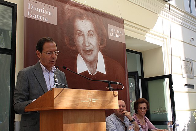 El Alcalde homenajea a Delibes en el XII Maratón de Lectura organizado por el Colegio Antonio de Nebrija con motivo del Día del Libro - 3, Foto 3