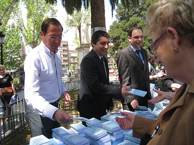 Cultura celebra el Día Internacional del Libro  con una campaña de fomento a la lectura en parques y jardines - 1, Foto 1