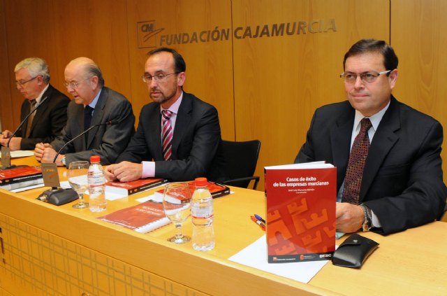 Un estudio coordinado por el profesor Munuera analiza casos de empresas murcianas de éxito - 1, Foto 1