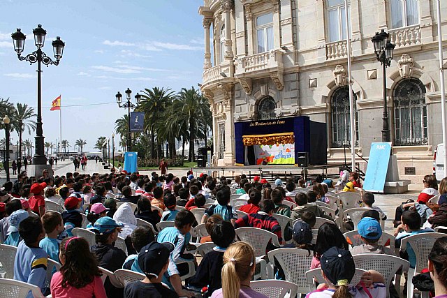 El día del libro se celebra en la calle - 1, Foto 1
